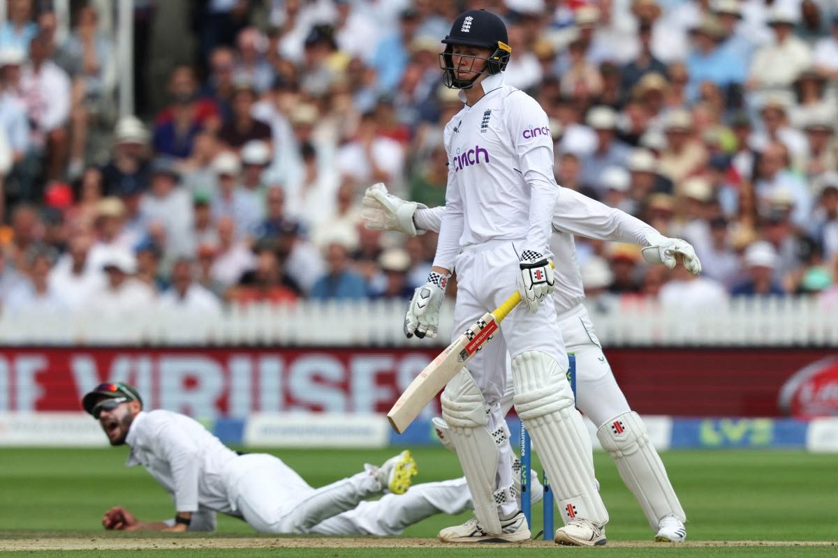 England Drop Zak Crawley After Ashes Disaster, Recall Ollie Robinson ...