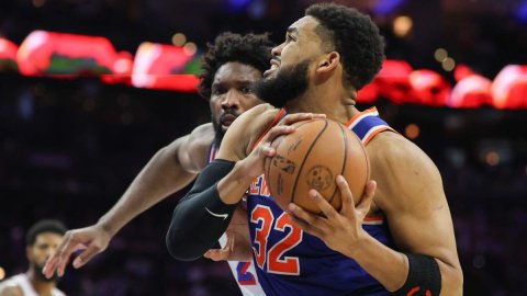 New York Knicks vs Philadelphia 76ers