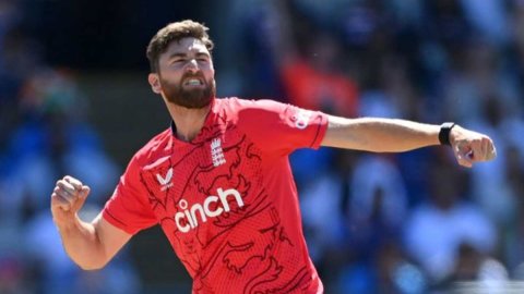 RCB को लगा झटका, Nuwan Thushara हुए IPL 2026 से बाहर और इंग्लैंड के रिचर्ड ग्लीसन को मिला मौका