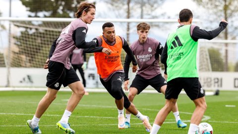 Arbeloa insists no problems with Mbappe after forward's caustic comments on being used as substitute