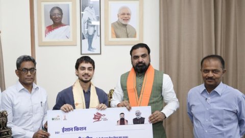 Bihar govt honours Ishan Kishan with Rs 1 crore for T20 World Cup heroics (Lead)