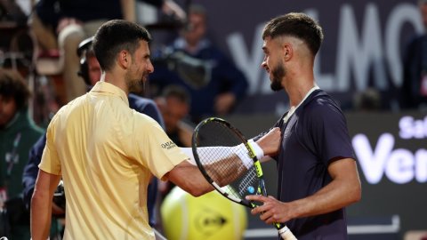 Djokovic knocked out of Italian Open by Croatian qualifier Prizmic