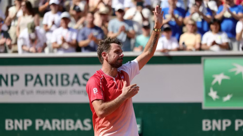 French Open: Wawrinka’s last campaign ends with emotional loss