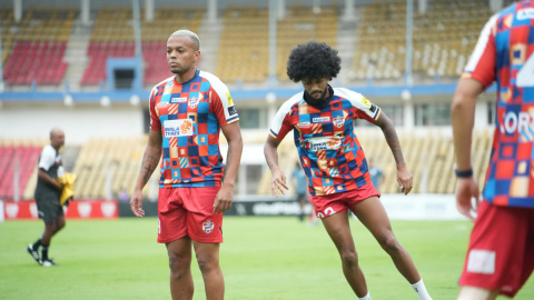 IFL 2025-26: Champions Diamond Harbour face Shillong Lajong in the final match