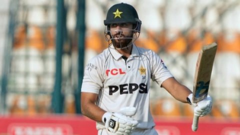 बांग्लादेश के खिलाफ दूसरे टेस्ट में आपा खो बैठे थे सलमान आगा, ICC ने लगाई फटकार