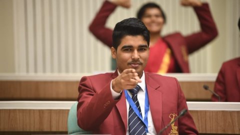 सौरभ चौधरी: पैसे मांगकर पिता ने दिलाई पिस्टल, एशियाई खेलों में गोल्ड मेडल जीतने वाले बने सबसे युवा भ