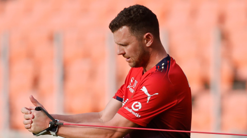 IPL 2026: Bhuvi-Hazlewood must break Gill-Sai stand early to split the final wide open, says Paranja
