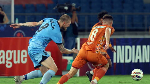 ISL 2025-26: Mumbai City FC seal third place with victory over nine-man Punjab FC