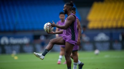 ISL 2025-26: Relegation-threatened Mohammedan face Mumbai City in key clash