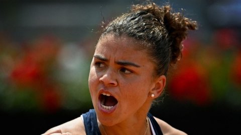 Italian Open: Paolini survives Jeanjean scare to set up Mertens clash in Round 3