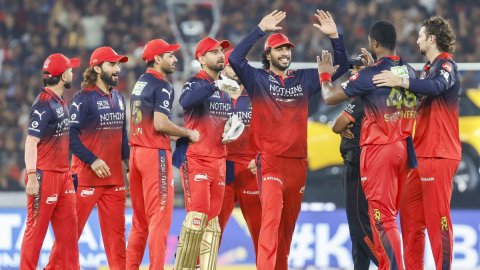 'Losing wickets in clusters never helps in T20,' says Karthik on RCB loss