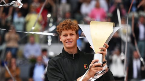 Madrid Open: Sinner crushes Zverev to script historic fifth straight Masters 1000 title