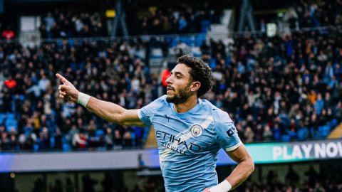 Premier League: Manchester City move two points close to Arsenal with win over Brentford