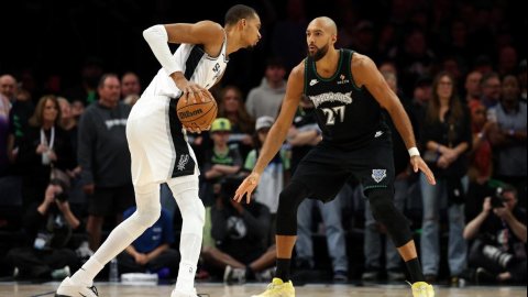  San Antonio Spurs into the NBA Finals against a New York Knicks 