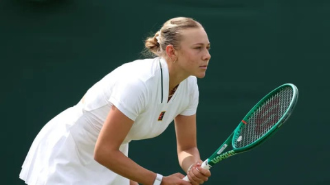 Wimbledon: Anisimova, Pliskova cruise into Round 2