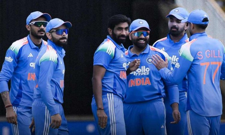 England set 259 runs target for India in first odi