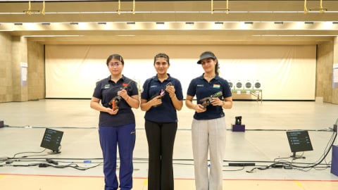 Esha wins gold, Manu bags bronze in womens 25m pistol at ISSF WC in Hangzhou