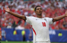 Bellingham brace fires England into semfinal