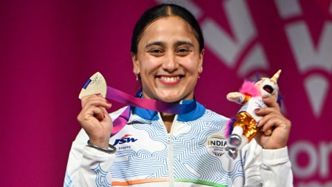 I spoke to my mother first, she was a little upset…: Weightlifter Harjinder on CWG silver win