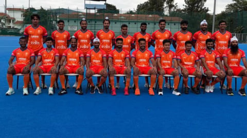भारतीय हॉकी टीम की जर्सी का रंग बदलने पर भड़के पूर्व कप्तान विरेन रास्किन्हा, बोले- यह शर्मनाक है
