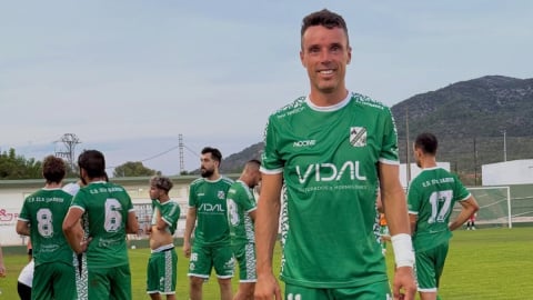2019 Wimbledon semifinalist Bautista Agut scores on his football debut