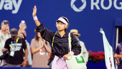 Eala powers into Toronto third round