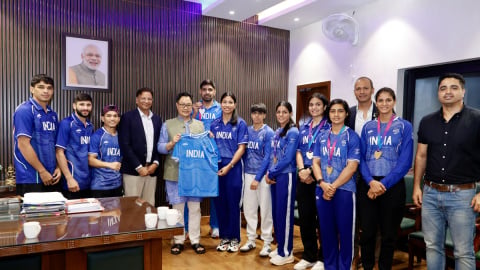 CWG 2026: मुक्केबाजी दल से मिले किरेन रिजिजू, मेडल जीतने पर बधाई दी 