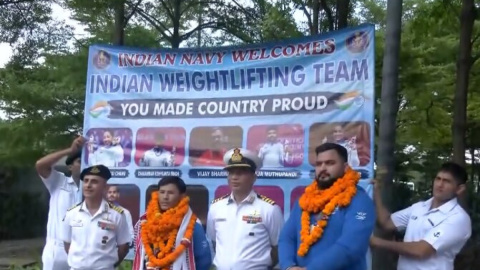 देश के लिए गोल्ड मेडल जीतकर बहुत खुश हूं, भारत लौटने पर मीराबाई चानू, लवप्रीत समेत खिलाड़ियों का हुआ