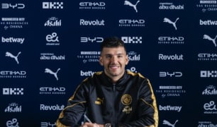 Man City sign goalkeeper Geronimo Rulli from Marseille on two-year deal