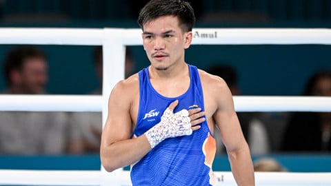 Asian Games: Jadumani Singh moves into pre-quarters after unanimous win over Nepal boxer