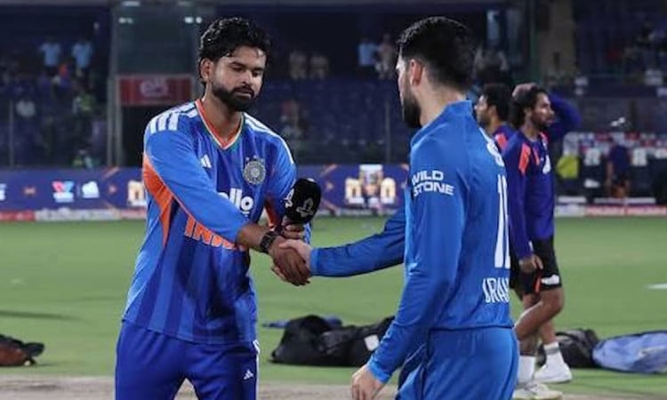 AFG vs IND 3rd T20I: भारत की पहले बल्लेबाजी, अफगानिस्तान ने जीता टॉस; यश ठाकुर की हुई प्लेइंग XI में एंट्री