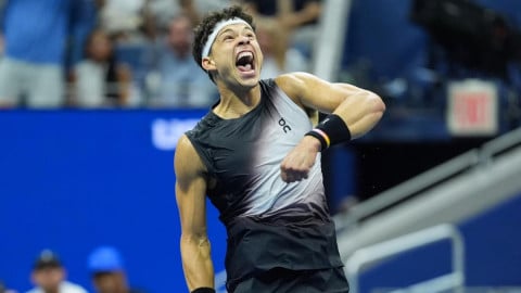 US Open: Shelton upsets Alcaraz in thrilling quarterfinal