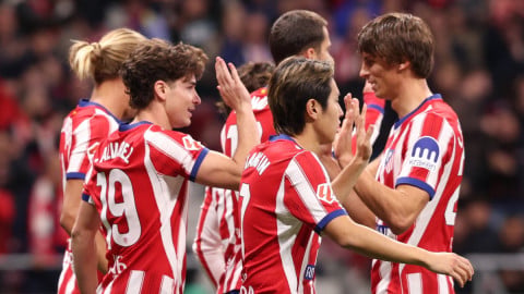 Atletico move to within 2 points of Barcelona as Villarreal win in Valencia