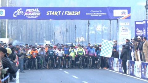 जम्मू-कश्मीर पुलिस ने किया पैडल थ्रू पैराडाइज साइकिल रेस 2026 का आयोजन