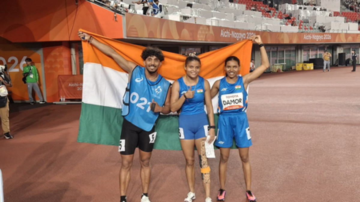 12 Meter Racing विमेंस 200 मीटर रेस: टी12 कैटेगरी में सिमरन ने जीता गोल्ड, तेजलबेन को ...