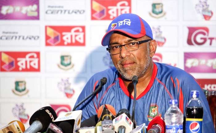 Bangladesh Coach Hathurusingha Tight-lipped On Exclusion Of Pacer Rubel ...