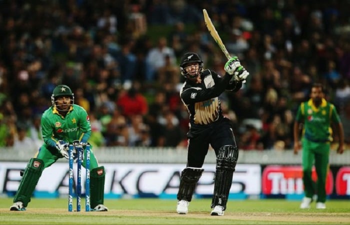 New Zealand beat Pakistan by 70 runs to take 1-0 lead