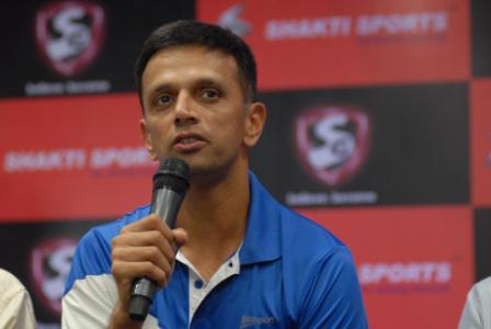 HD Image for cricket Rahul Dravid during inauguration of a sports company 