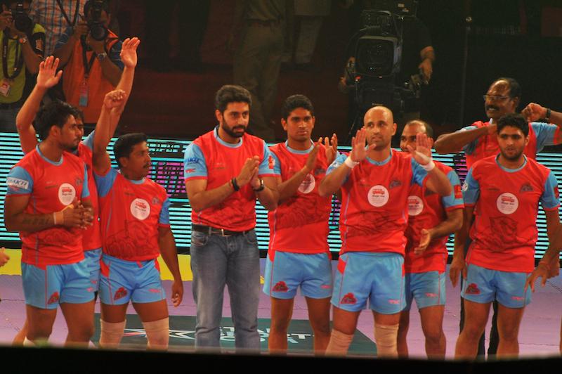 HD Image for cricket Abhishek Bachchan during a Pro-Kabaddi League 