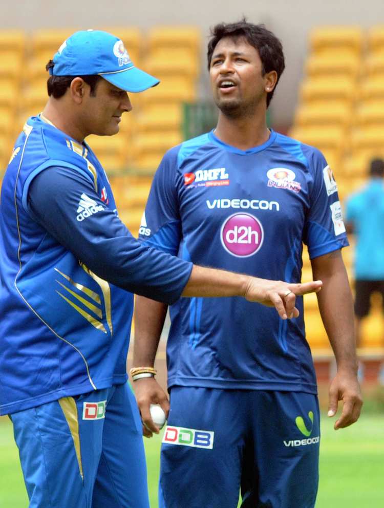 HD Image for cricket Anil Kumble, Pragyan Ojha