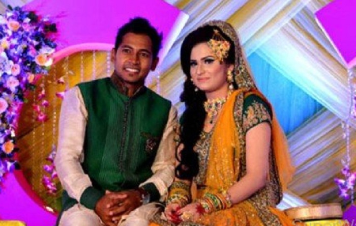 Hd Image for Cricket Bangladeshi cricketer Mushfiqur Rahim and wife Jannatul Kifayet in Hindi