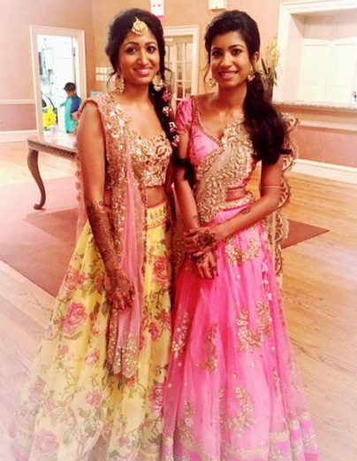 Hd Image for Cricket Braid Nene with her Sister in Hindi