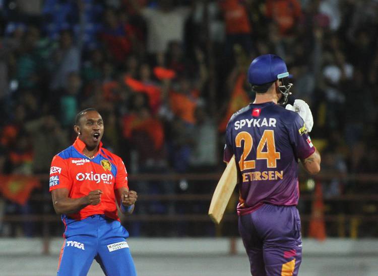 Kevin Pietersen of Rising Pune Supergiants walks back to the pavilion after getting dismissed 