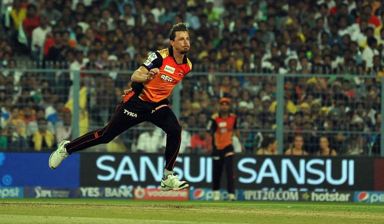 Dale Steyn in Tamil