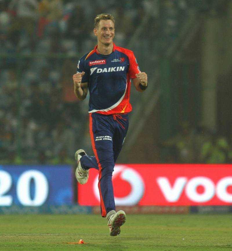 Hd Image for Cricket Brendon McCullum of Gujarat Lions gets dismissed by Zaheer Khan in Hindi