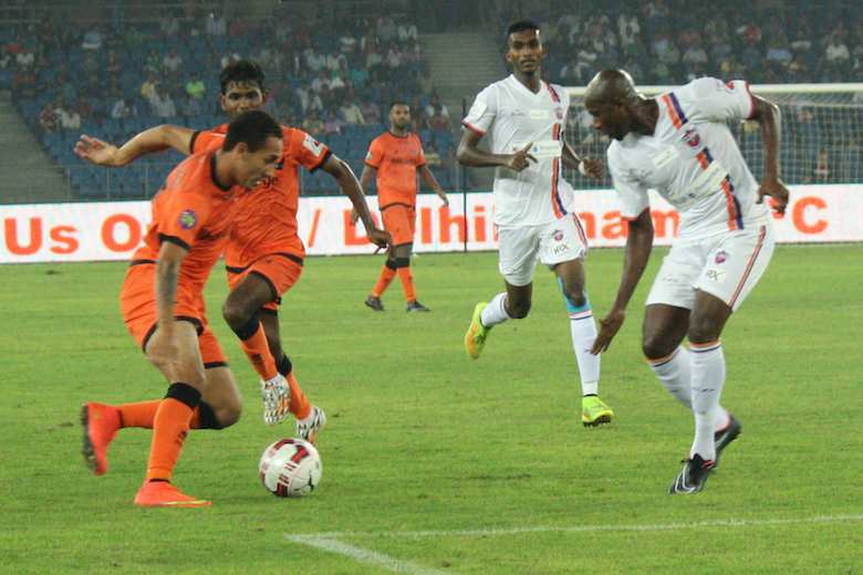 HD Image for cricket Delhi Dynamos Vs FC Pune City match in Tamil