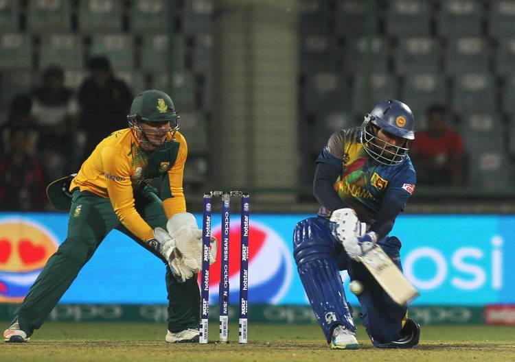 Tillakaratne Dilshan of Sri Lanka in action against South Africa in Tamil