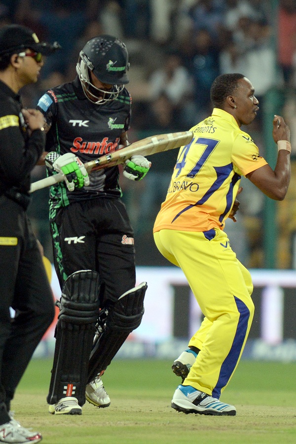 HD Image for cricket Champions League 2014 : Chennai Vs Dolphins  in Tamil