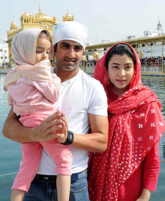 Gautam Gambhir with his wife and daughter