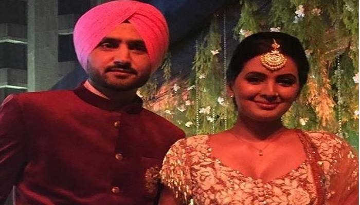 Hd Image for Cricket Geeta Basra and Harbhajan Singh in Hindi